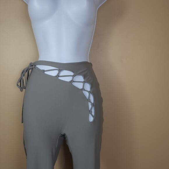 Skims Lace Up Legging in Chrome Size 4X - Picture 2 of 8
